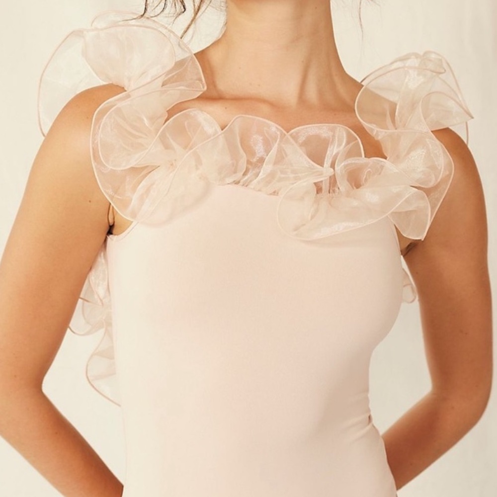 NWOT Free people Elegant Ruffled Bodysuit in Nude